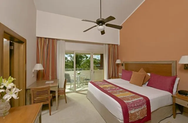 Iberostar Punta Cana habitacion cama king size